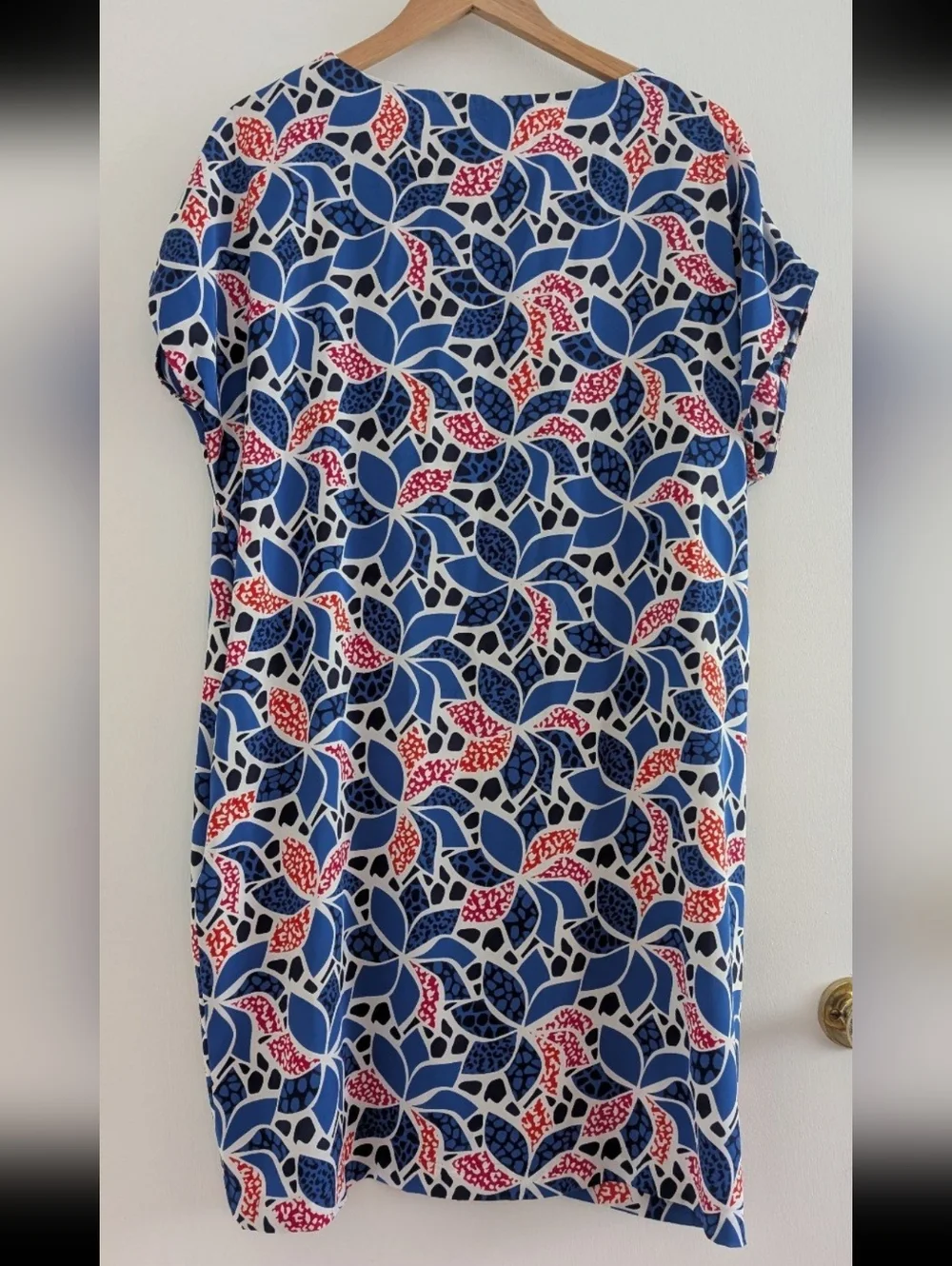 Diane Von Furstenberg Blue Floral Print Mini Dress - Picture 2 of 8